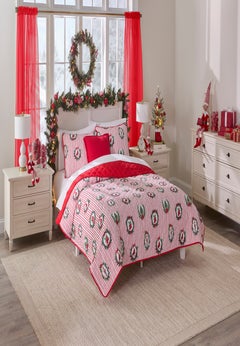 Striped Wreath 3-Pc Quilt Set