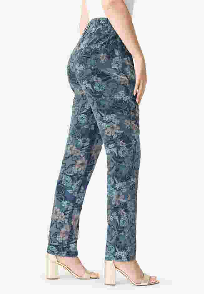 Plus Size Classic Stretch Straight Leg Jean image number 2