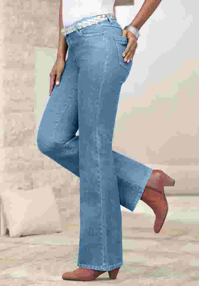 Plus Size Classic Stretch Bootcut Jean image number 0