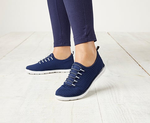 Women s Wide Width Comfortview Shoes Guide Roaman s
